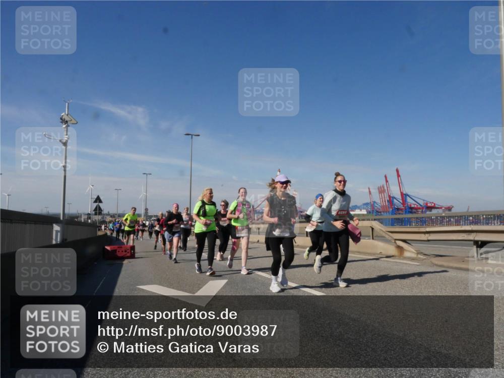 03.10.2025 - Köhlbrandbrückenlauf Matties Gatica Varas http://msf.ph/oto/9003987 03.10.2025 12:57:41 Position 2  meine-sportfotos.de
