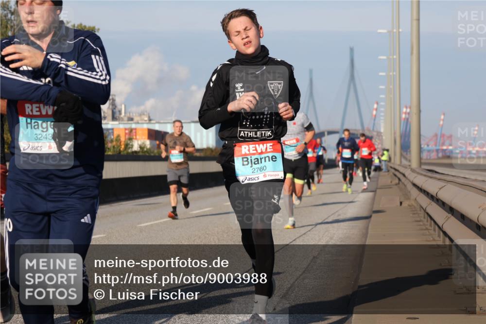 03.10.2025 - Köhlbrandbrückenlauf Luisa Fischer http://msf.ph/oto/9003988 03.10.2025 10:45:45 Position 3 3243, 2760 meine-sportfotos.de