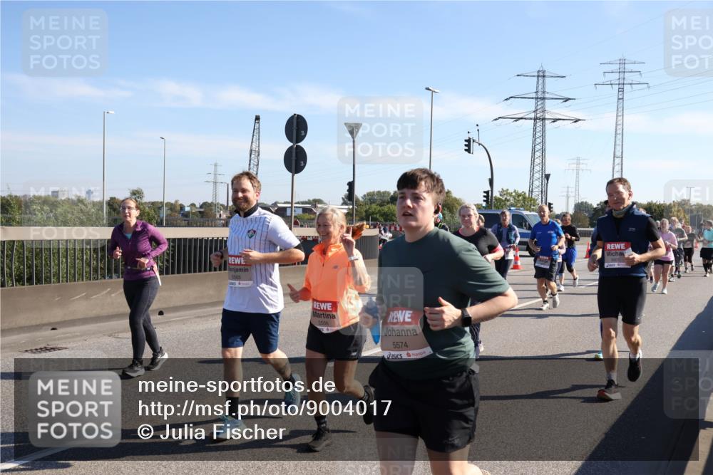 03.10.2025 - Köhlbrandbrückenlauf Julia Fischer http://msf.ph/oto/9004017 03.10.2025 12:23:41 Position 3 5565, 5566, 5574, 5601 meine-sportfotos.de