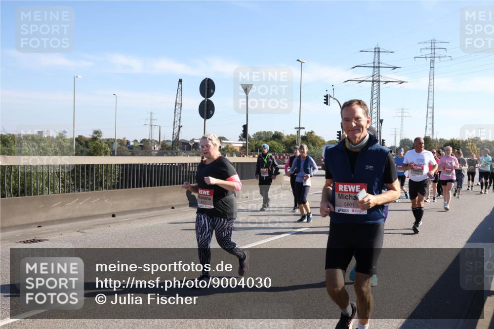 03.10.2025 - Köhlbrandbrückenlauf Julia Fischer http://msf.ph/oto/9004030 03.10.2025 12:23:42 Position 3 6317, 5601 meine-sportfotos.de