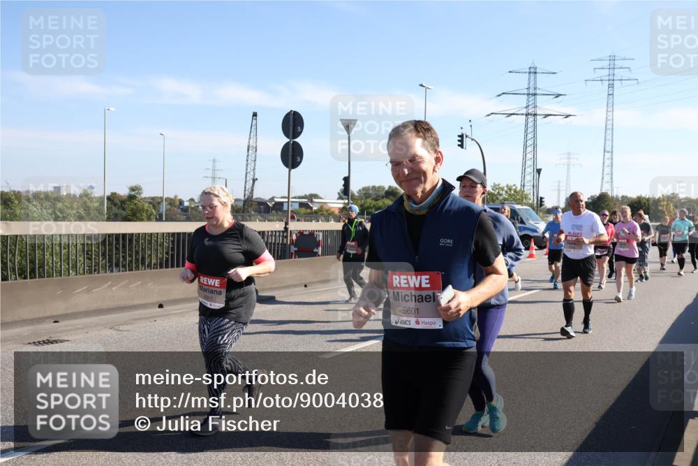 03.10.2025 - Köhlbrandbrückenlauf Julia Fischer http://msf.ph/oto/9004038 03.10.2025 12:23:43 Position 3 6317, 5601 meine-sportfotos.de