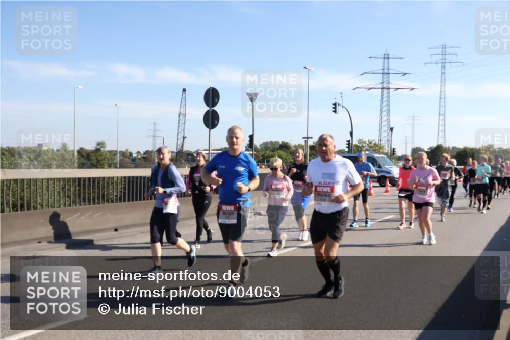 03.10.2025 - Köhlbrandbrückenlauf Julia Fischer http://msf.ph/oto/9004053 03.10.2025 12:23:44 Position 3  meine-sportfotos.de