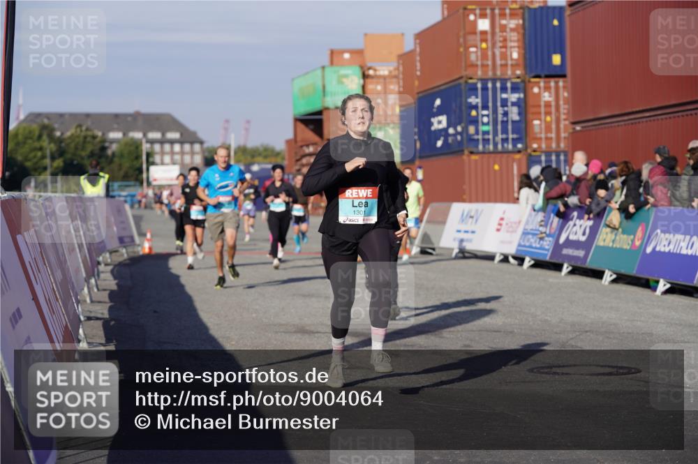03.10.2025 - Köhlbrandbrückenlauf Michael Burmester http://msf.ph/oto/9004064 03.10.2025 10:06:58 Ziel 1301, 1412, 1496, 1582, 1730, 2671, 2794, 2981, 2983, 3585 meine-sportfotos.de