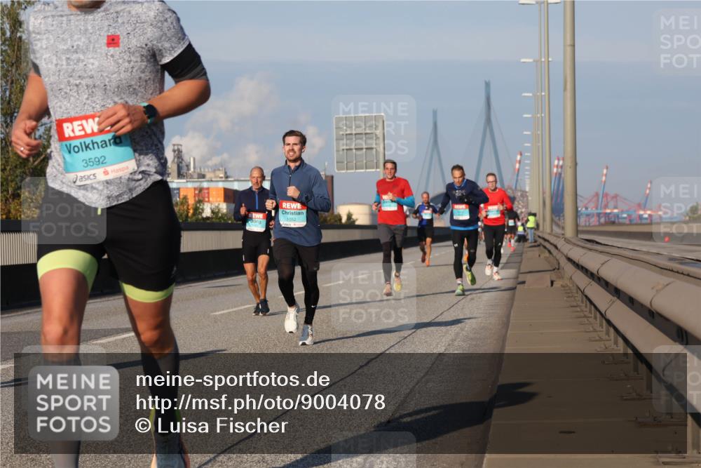 03.10.2025 - Köhlbrandbrückenlauf Luisa Fischer http://msf.ph/oto/9004078 03.10.2025 10:45:49 Position 3 3592, 1052 meine-sportfotos.de