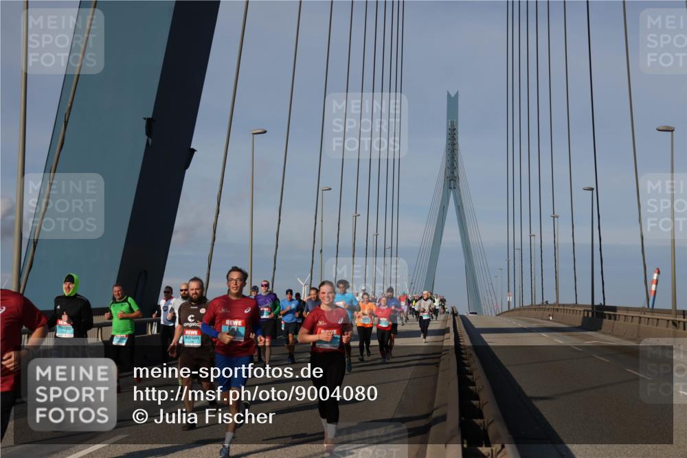 03.10.2025 - Köhlbrandbrückenlauf Julia Fischer http://msf.ph/oto/9004080 03.10.2025 09:47:35 Position 2  meine-sportfotos.de