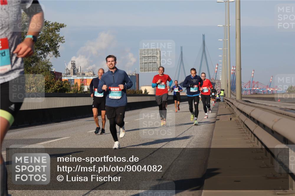 03.10.2025 - Köhlbrandbrückenlauf Luisa Fischer http://msf.ph/oto/9004082 03.10.2025 10:45:49 Position 3 1052 meine-sportfotos.de