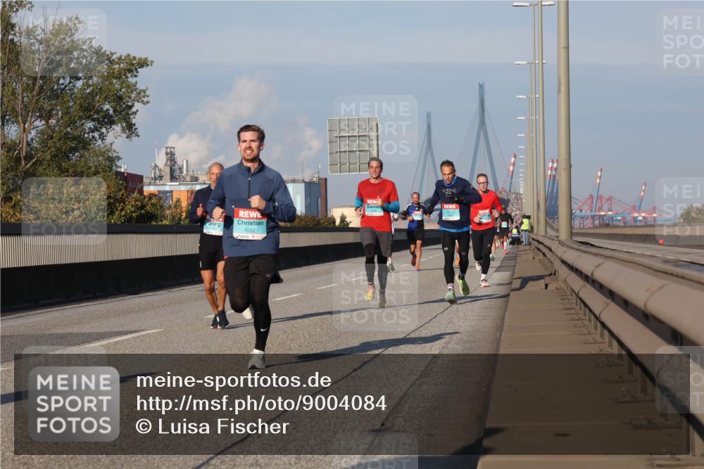 03.10.2025 - Köhlbrandbrückenlauf Luisa Fischer http://msf.ph/oto/9004084 03.10.2025 10:45:50 Position 3 1052, 50 meine-sportfotos.de