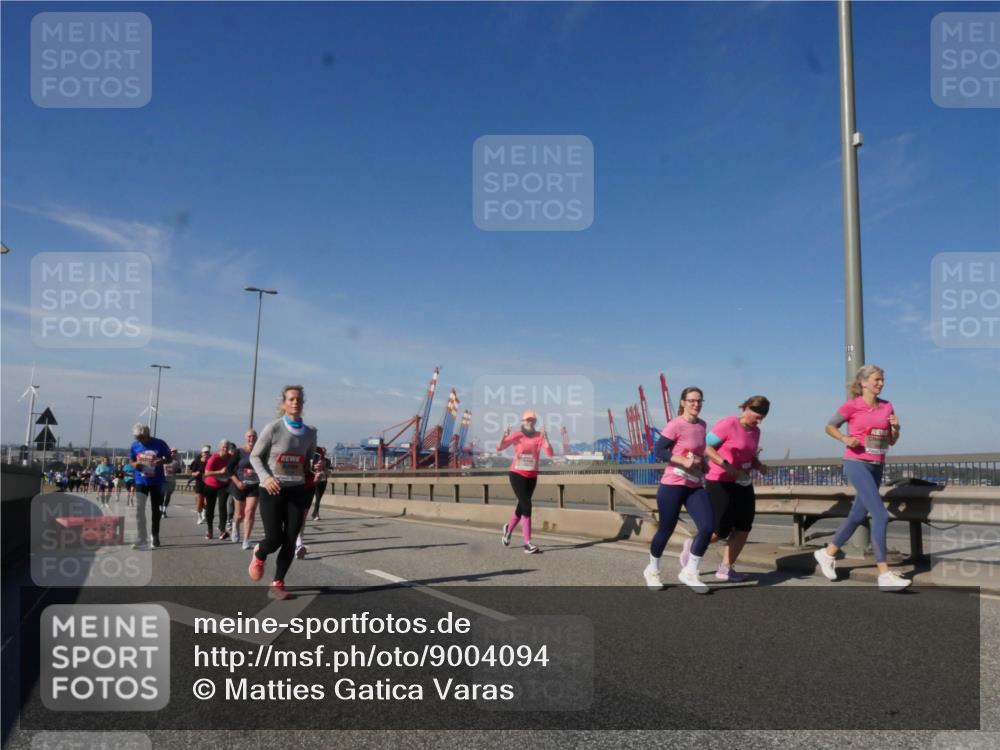 03.10.2025 - Köhlbrandbrückenlauf Matties Gatica Varas http://msf.ph/oto/9004094 03.10.2025 12:57:50 Position 2  meine-sportfotos.de