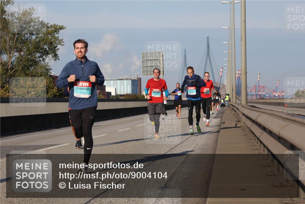 03.10.2025 - Köhlbrandbrückenlauf Luisa Fischer http://msf.ph/oto/9004104 03.10.2025 10:45:50 Position 3 1052, 50 meine-sportfotos.de