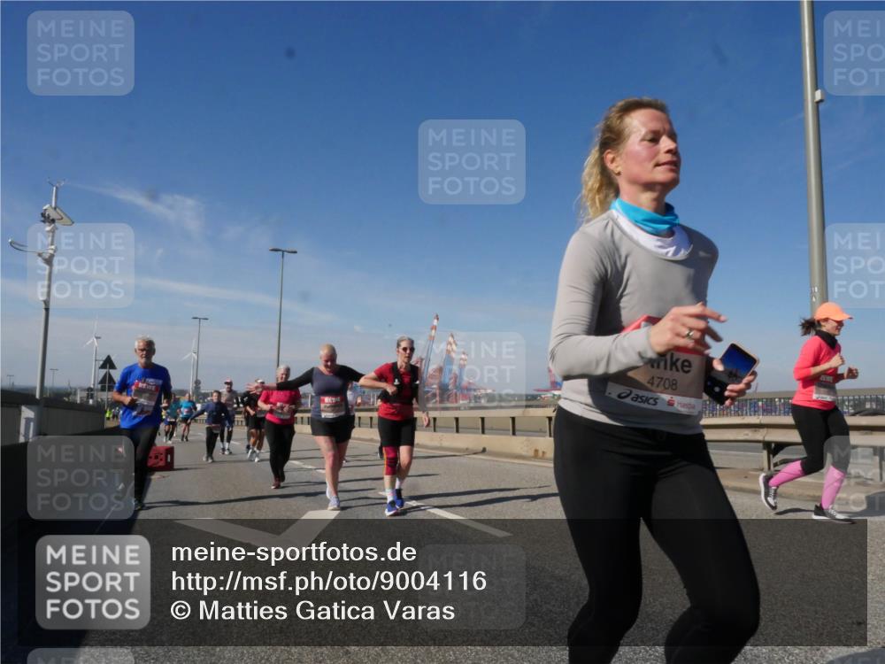 03.10.2025 - Köhlbrandbrückenlauf Matties Gatica Varas http://msf.ph/oto/9004116 03.10.2025 12:57:52 Position 2 4708 meine-sportfotos.de