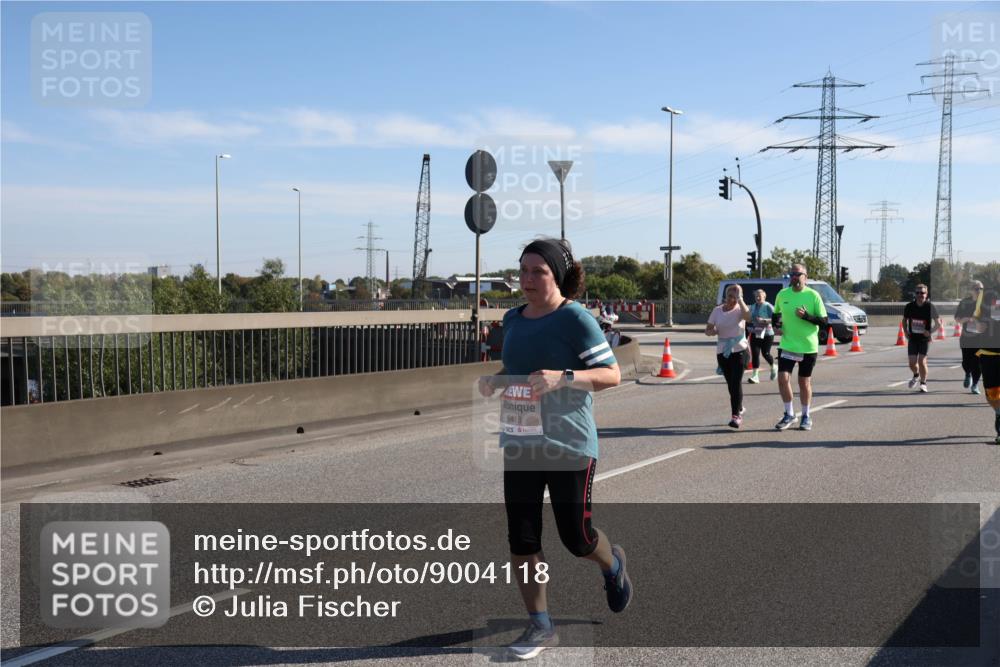 03.10.2025 - Köhlbrandbrückenlauf Julia Fischer http://msf.ph/oto/9004118 03.10.2025 12:23:59 Position 3 5418 meine-sportfotos.de