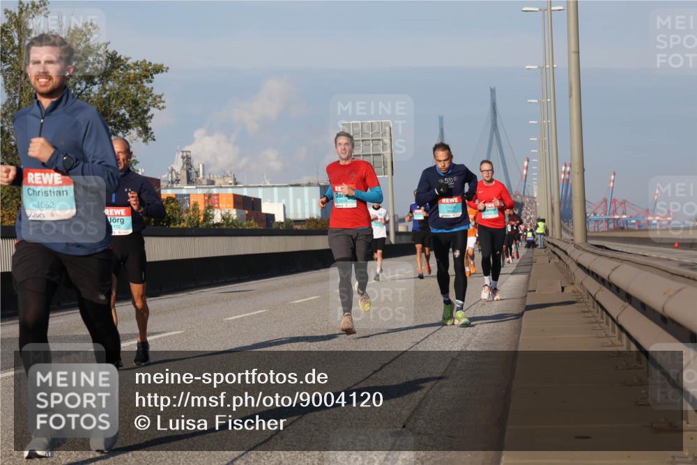 03.10.2025 - Köhlbrandbrückenlauf Luisa Fischer http://msf.ph/oto/9004120 03.10.2025 10:45:51 Position 3 1052, 102, 3518, 50 meine-sportfotos.de