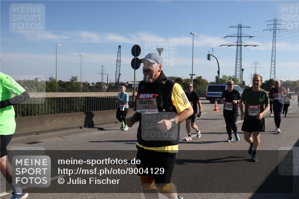 03.10.2025 - Köhlbrandbrückenlauf Julia Fischer http://msf.ph/oto/9004129 03.10.2025 12:24:03 Position 3 4906, 6196 meine-sportfotos.de