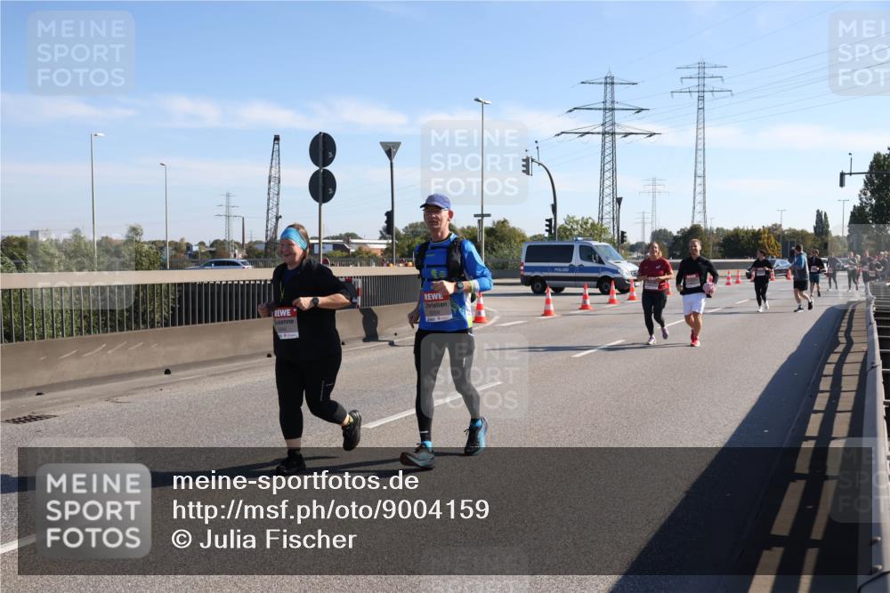 03.10.2025 - Köhlbrandbrückenlauf Julia Fischer http://msf.ph/oto/9004159 03.10.2025 12:24:20 Position 3 6259 meine-sportfotos.de