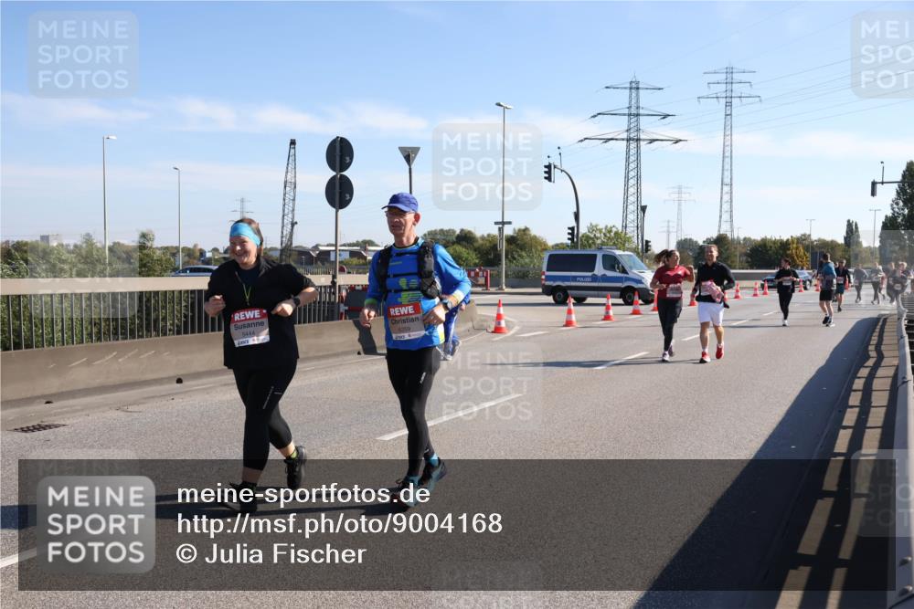 03.10.2025 - Köhlbrandbrückenlauf Julia Fischer http://msf.ph/oto/9004168 03.10.2025 12:24:20 Position 3 5444, 6259 meine-sportfotos.de