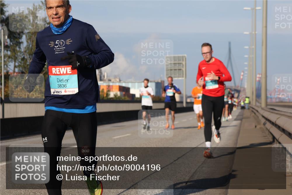 03.10.2025 - Köhlbrandbrückenlauf Luisa Fischer http://msf.ph/oto/9004196 03.10.2025 10:45:55 Position 3 8, 50, 3836 meine-sportfotos.de