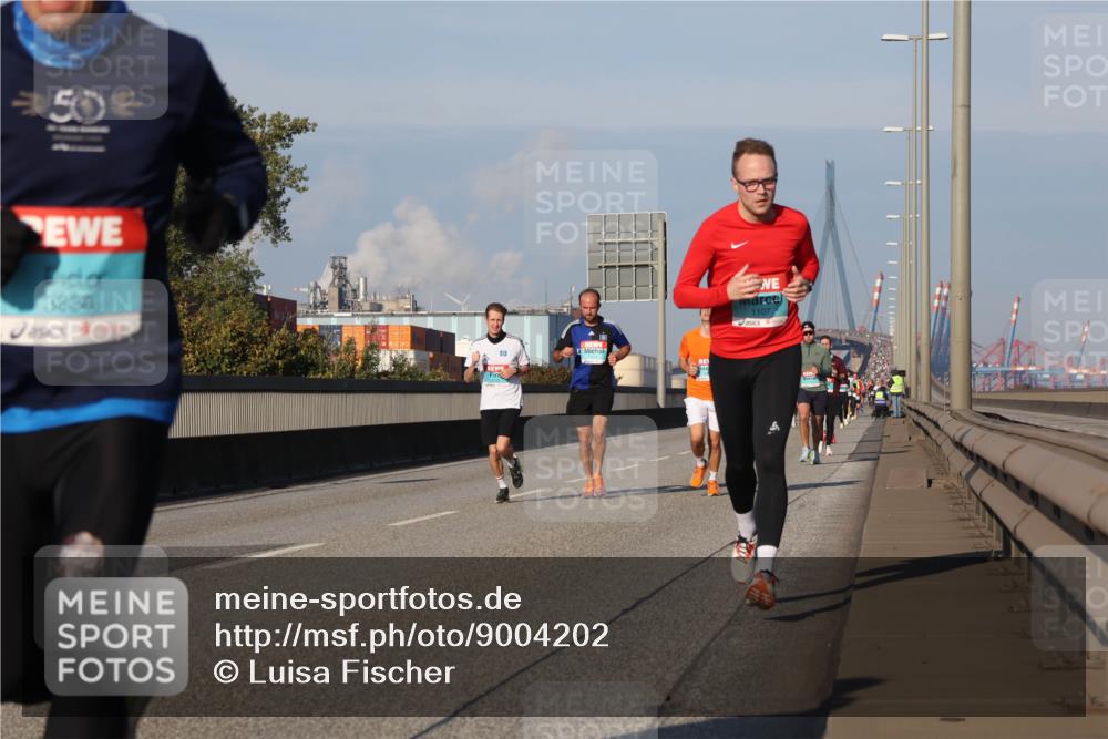 03.10.2025 - Köhlbrandbrückenlauf Luisa Fischer http://msf.ph/oto/9004202 03.10.2025 10:45:56 Position 3 504, 3836, 1107 meine-sportfotos.de