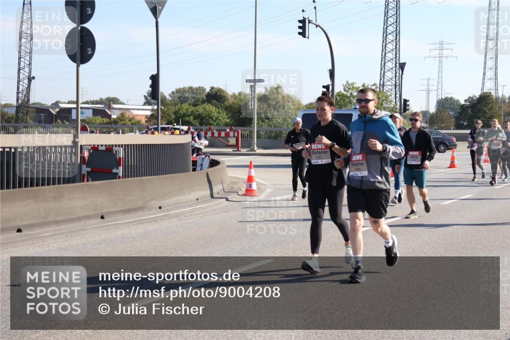 03.10.2025 - Köhlbrandbrückenlauf Julia Fischer http://msf.ph/oto/9004208 03.10.2025 12:24:27 Position 3 5301 meine-sportfotos.de