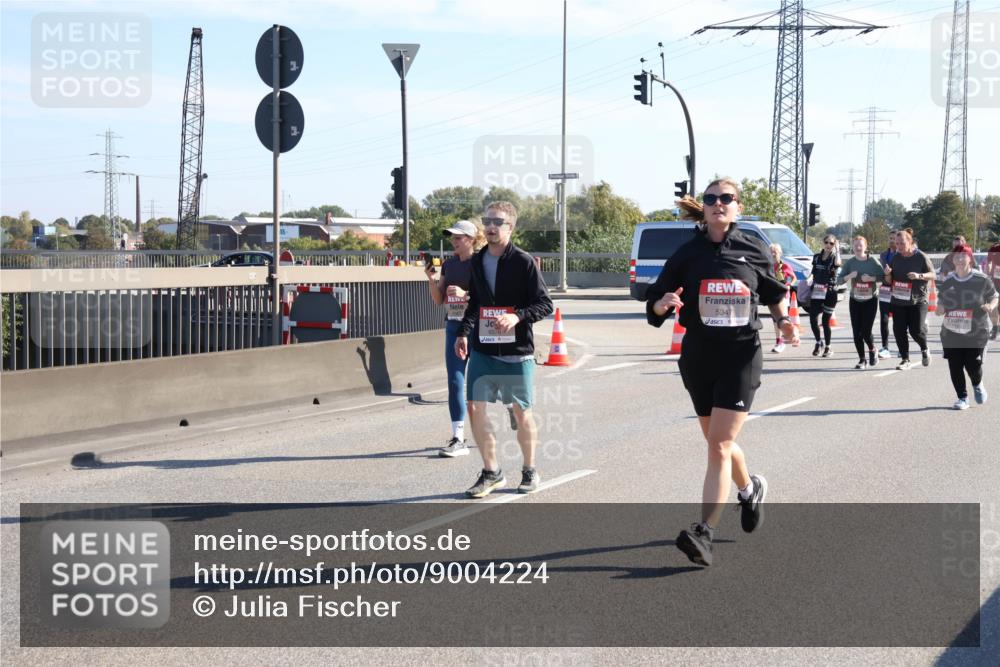 03.10.2025 - Köhlbrandbrückenlauf Julia Fischer http://msf.ph/oto/9004224 03.10.2025 12:24:30 Position 3 5347 meine-sportfotos.de