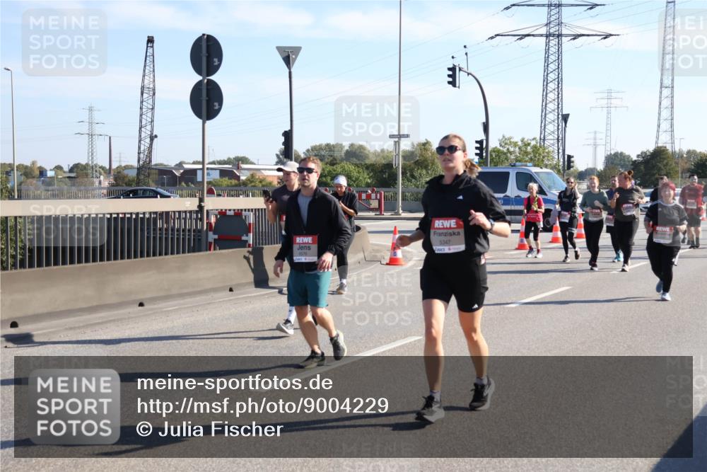 03.10.2025 - Köhlbrandbrückenlauf Julia Fischer http://msf.ph/oto/9004229 03.10.2025 12:24:30 Position 3 6576, 5347 meine-sportfotos.de
