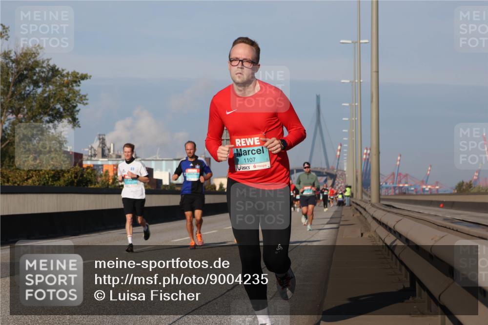 03.10.2025 - Köhlbrandbrückenlauf Luisa Fischer http://msf.ph/oto/9004235 03.10.2025 10:45:57 Position 3 1107, 6 meine-sportfotos.de