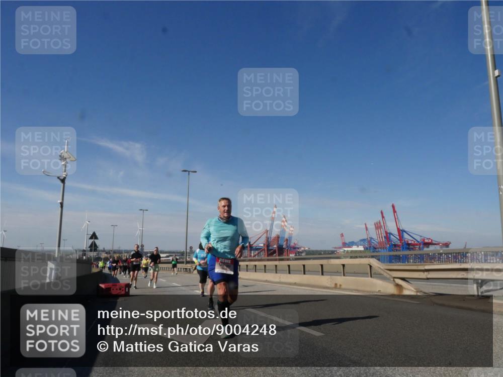 03.10.2025 - Köhlbrandbrückenlauf Matties Gatica Varas http://msf.ph/oto/9004248 03.10.2025 12:58:00 Position 2  meine-sportfotos.de