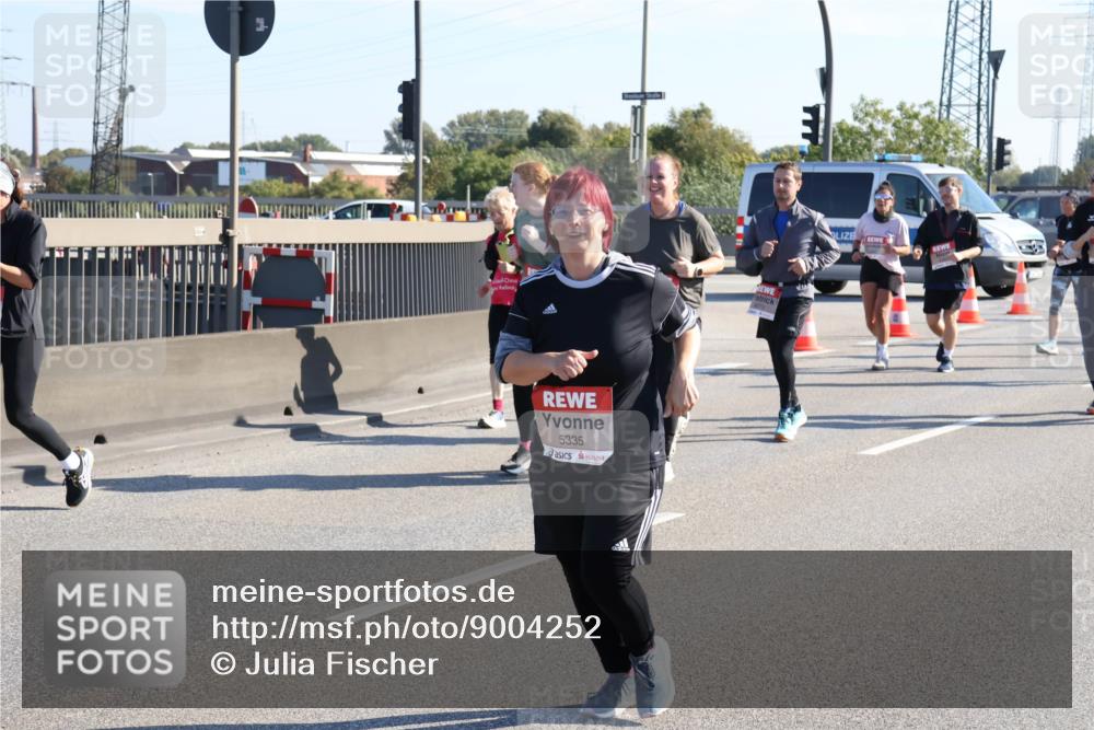 03.10.2025 - Köhlbrandbrückenlauf Julia Fischer http://msf.ph/oto/9004252 03.10.2025 12:24:34 Position 3 5335 meine-sportfotos.de