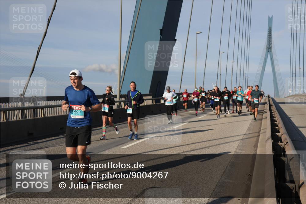 03.10.2025 - Köhlbrandbrückenlauf Julia Fischer http://msf.ph/oto/9004267 03.10.2025 09:48:05 Position 2 3653 meine-sportfotos.de