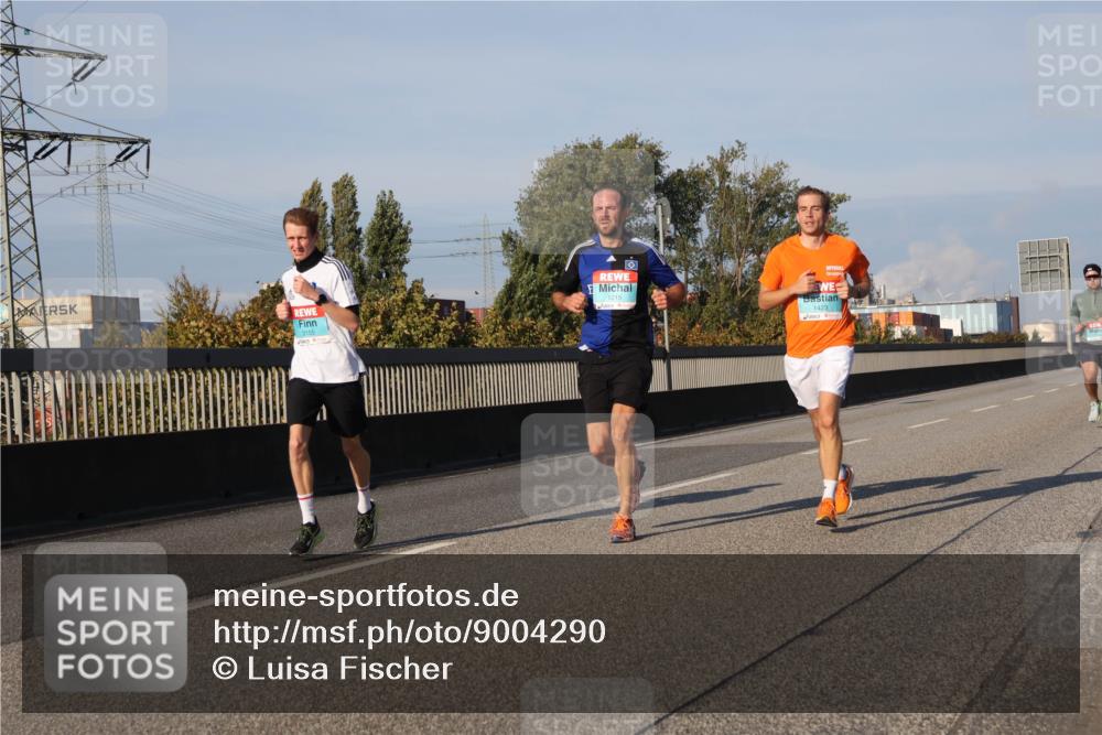 03.10.2025 - Köhlbrandbrückenlauf Luisa Fischer http://msf.ph/oto/9004290 03.10.2025 10:46:01 Position 3 3155, 1215, 1423 meine-sportfotos.de