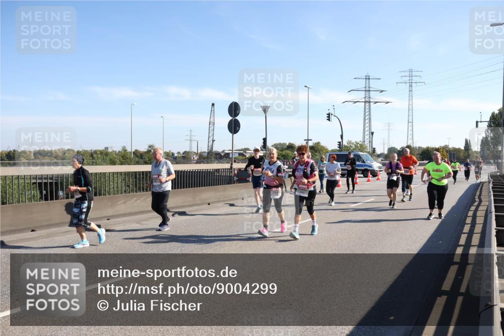 03.10.2025 - Köhlbrandbrückenlauf Julia Fischer http://msf.ph/oto/9004299 03.10.2025 12:24:43 Position 3  meine-sportfotos.de