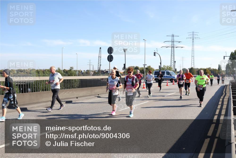 03.10.2025 - Köhlbrandbrückenlauf Julia Fischer http://msf.ph/oto/9004306 03.10.2025 12:24:44 Position 3  meine-sportfotos.de