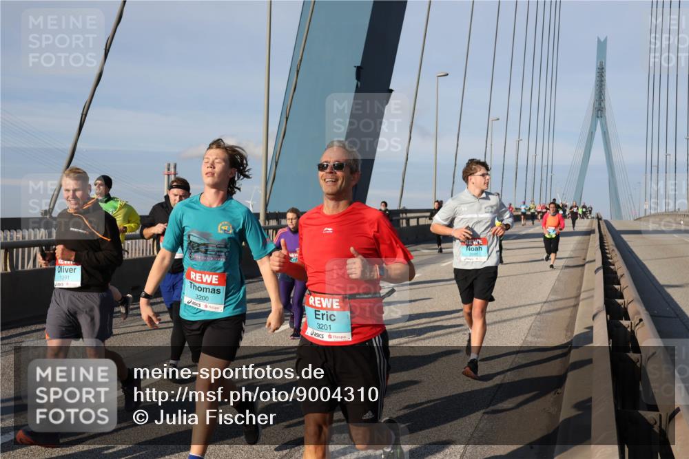 03.10.2025 - Köhlbrandbrückenlauf Julia Fischer http://msf.ph/oto/9004310 03.10.2025 09:48:12 Position 2 1391, 3200, 3201, 2040 meine-sportfotos.de