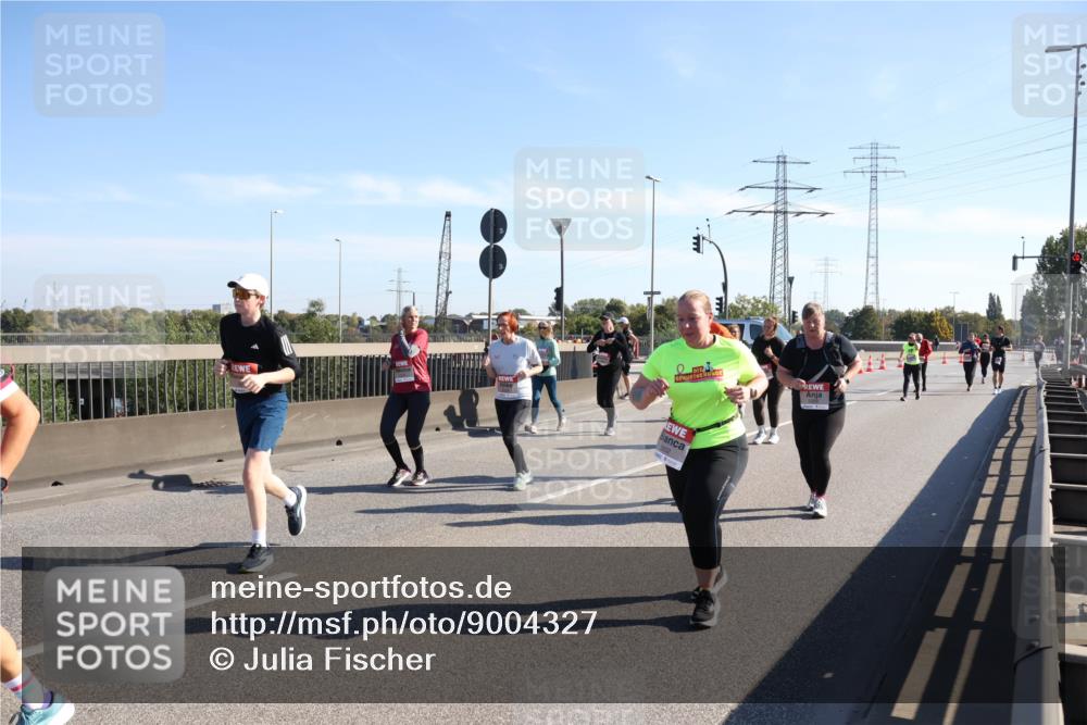 03.10.2025 - Köhlbrandbrückenlauf Julia Fischer http://msf.ph/oto/9004327 03.10.2025 12:24:46 Position 3  meine-sportfotos.de