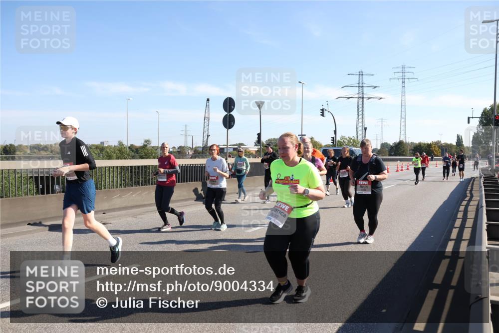 03.10.2025 - Köhlbrandbrückenlauf Julia Fischer http://msf.ph/oto/9004334 03.10.2025 12:24:46 Position 3  meine-sportfotos.de