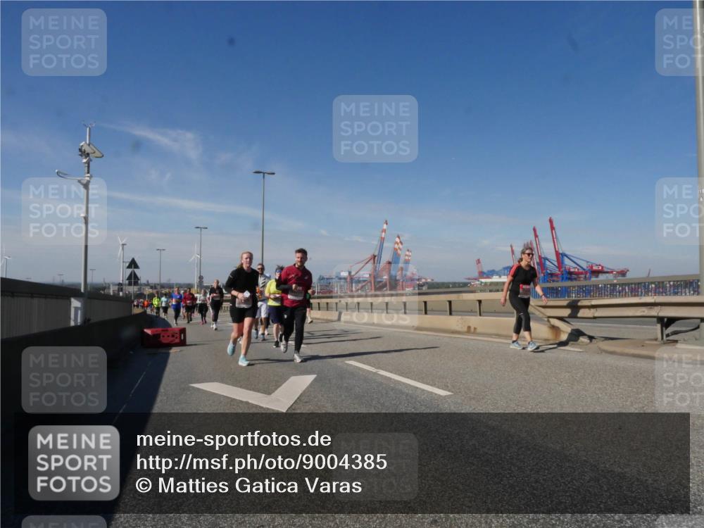 03.10.2025 - Köhlbrandbrückenlauf Matties Gatica Varas http://msf.ph/oto/9004385 03.10.2025 12:58:10 Position 2  meine-sportfotos.de