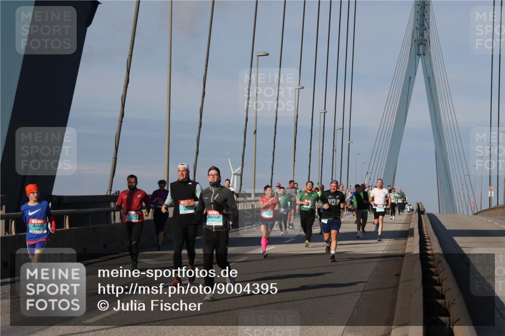 03.10.2025 - Köhlbrandbrückenlauf Julia Fischer http://msf.ph/oto/9004395 03.10.2025 09:48:36 Position 2 1871 meine-sportfotos.de