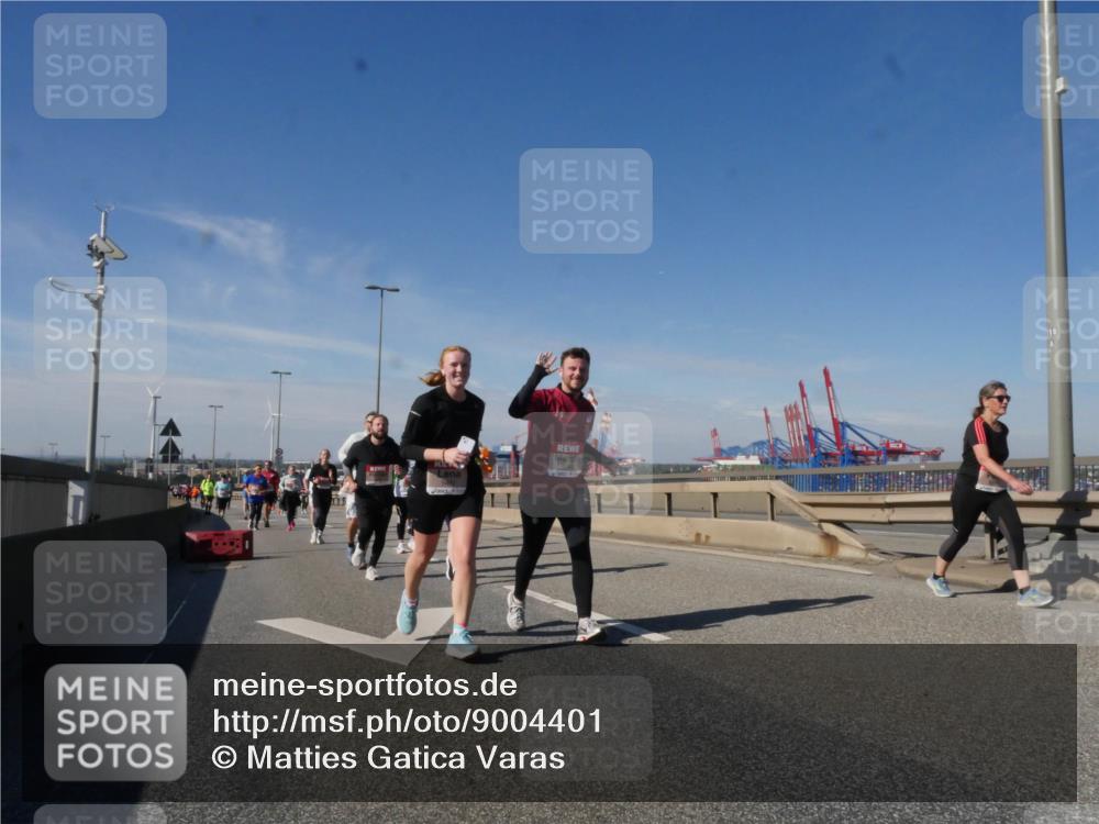 03.10.2025 - Köhlbrandbrückenlauf Matties Gatica Varas http://msf.ph/oto/9004401 03.10.2025 12:58:11 Position 2  meine-sportfotos.de
