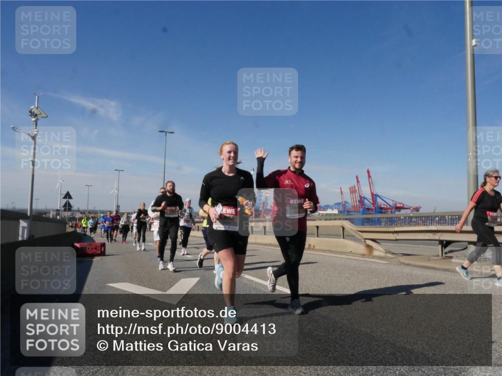 03.10.2025 - Köhlbrandbrückenlauf Matties Gatica Varas http://msf.ph/oto/9004413 03.10.2025 12:58:11 Position 2 5482 meine-sportfotos.de