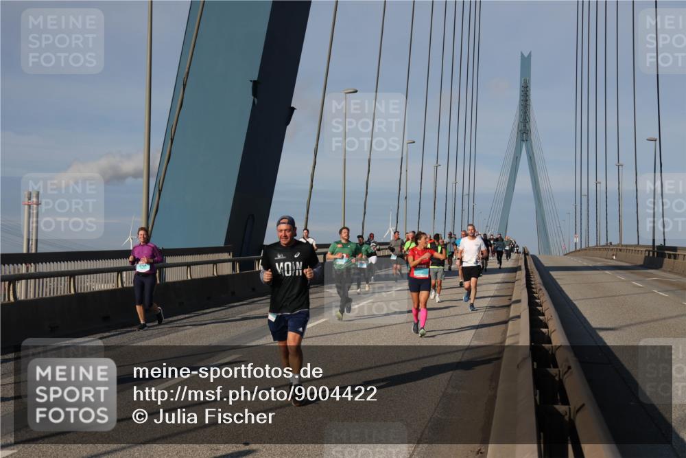 03.10.2025 - Köhlbrandbrückenlauf Julia Fischer http://msf.ph/oto/9004422 03.10.2025 09:48:42 Position 2  meine-sportfotos.de