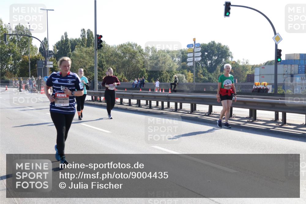 03.10.2025 - Köhlbrandbrückenlauf Julia Fischer http://msf.ph/oto/9004435 03.10.2025 12:25:45 Position 3 5819 meine-sportfotos.de