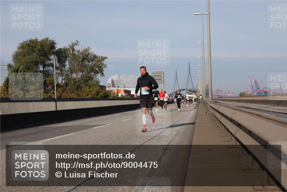 03.10.2025 - Köhlbrandbrückenlauf Luisa Fischer http://msf.ph/oto/9004475 03.10.2025 10:46:10 Position 3  meine-sportfotos.de