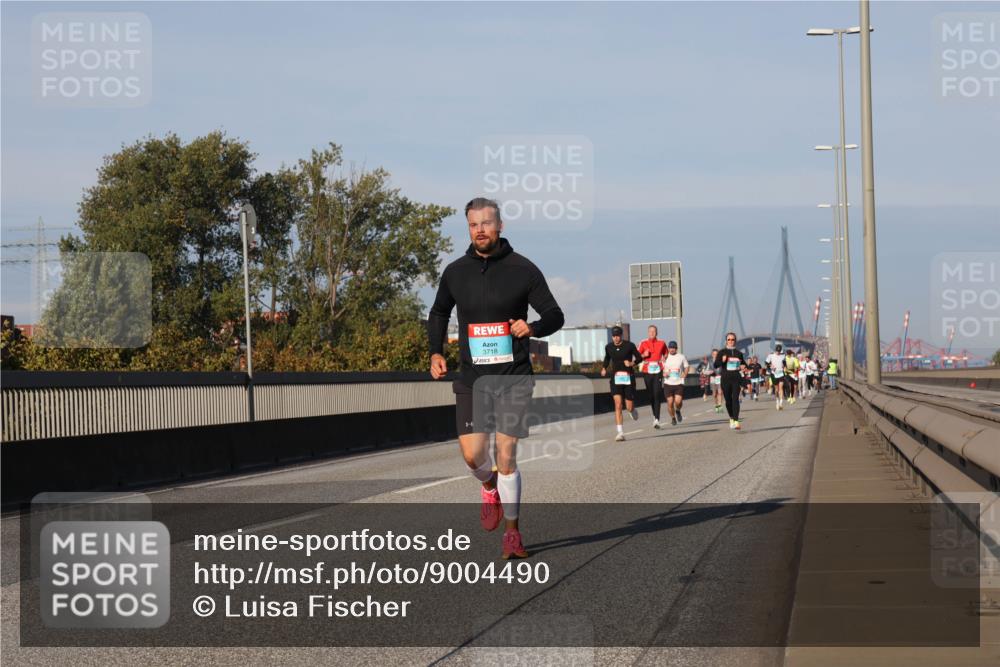 03.10.2025 - Köhlbrandbrückenlauf Luisa Fischer http://msf.ph/oto/9004490 03.10.2025 10:46:11 Position 3 3718 meine-sportfotos.de