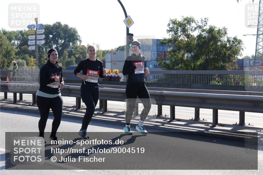 03.10.2025 - Köhlbrandbrückenlauf Julia Fischer http://msf.ph/oto/9004519 03.10.2025 12:26:05 Position 3 6247, 5315 meine-sportfotos.de
