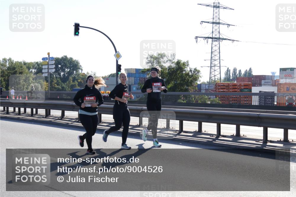 03.10.2025 - Köhlbrandbrückenlauf Julia Fischer http://msf.ph/oto/9004526 03.10.2025 12:26:06 Position 3 5271 meine-sportfotos.de