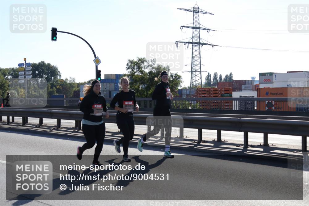 03.10.2025 - Köhlbrandbrückenlauf Julia Fischer http://msf.ph/oto/9004531 03.10.2025 12:26:06 Position 3  meine-sportfotos.de