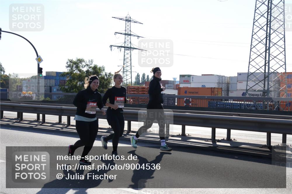 03.10.2025 - Köhlbrandbrückenlauf Julia Fischer http://msf.ph/oto/9004536 03.10.2025 12:26:07 Position 3 6247, 5271 meine-sportfotos.de