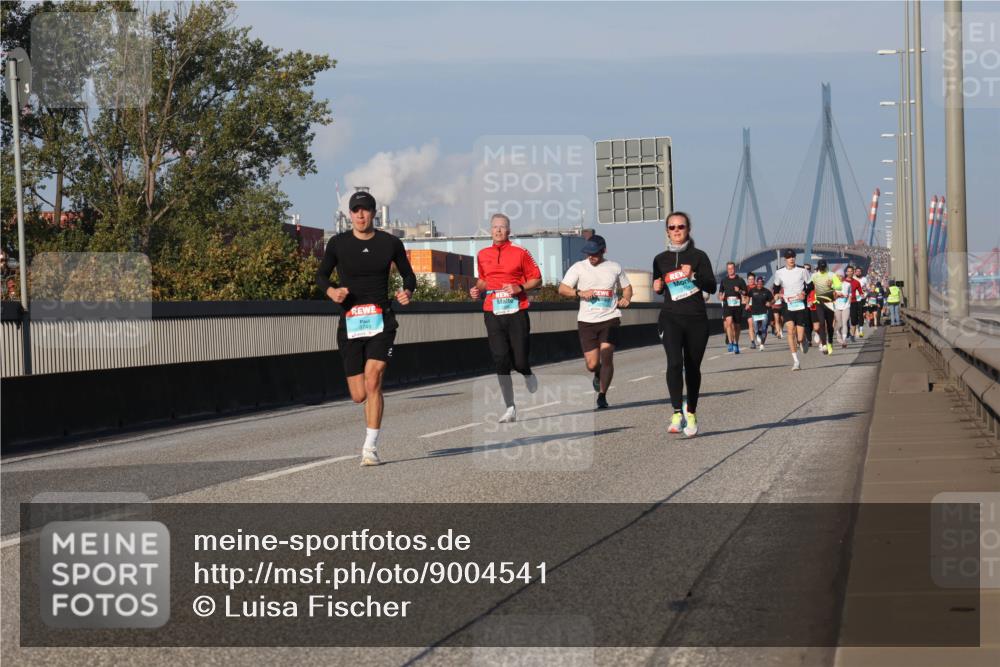 03.10.2025 - Köhlbrandbrückenlauf Luisa Fischer http://msf.ph/oto/9004541 03.10.2025 10:46:14 Position 3  meine-sportfotos.de
