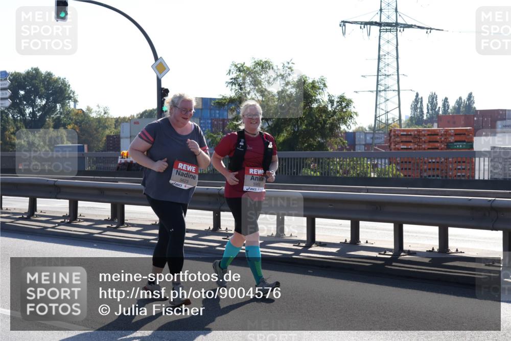 03.10.2025 - Köhlbrandbrückenlauf Julia Fischer http://msf.ph/oto/9004576 03.10.2025 12:26:30 Position 3 5623, 5900 meine-sportfotos.de