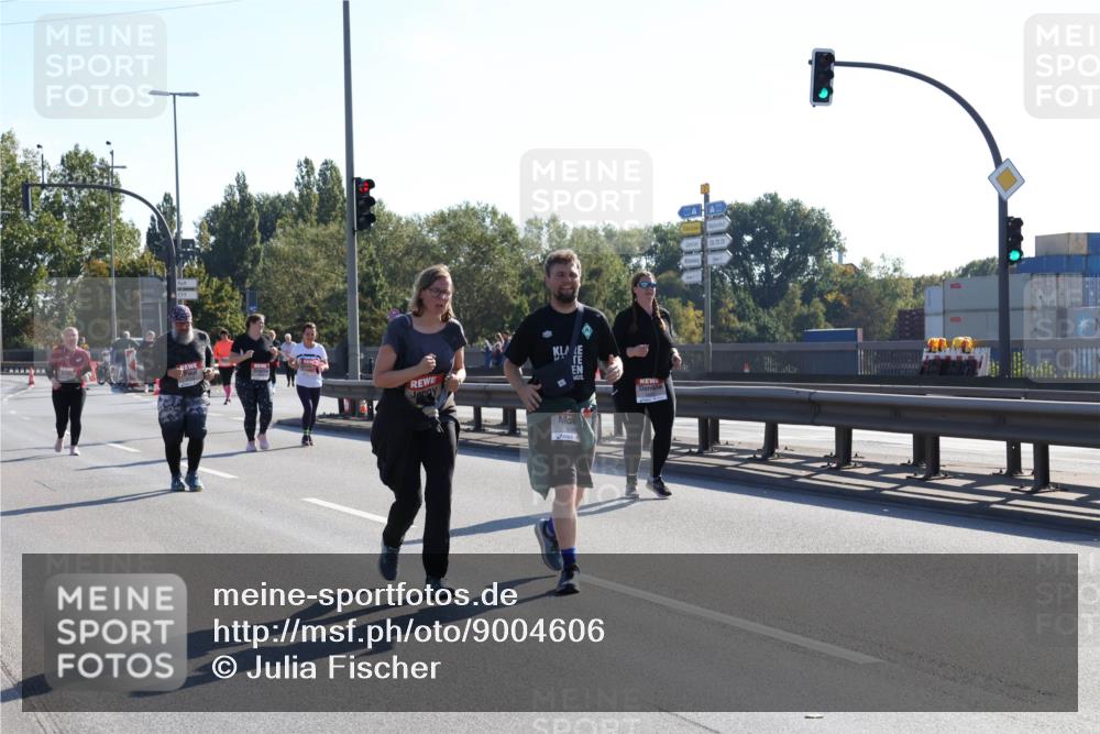 03.10.2025 - Köhlbrandbrückenlauf Julia Fischer http://msf.ph/oto/9004606 03.10.2025 12:26:50 Position 3  meine-sportfotos.de