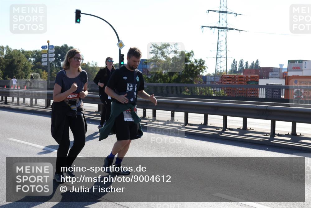 03.10.2025 - Köhlbrandbrückenlauf Julia Fischer http://msf.ph/oto/9004612 03.10.2025 12:26:52 Position 3 6422 meine-sportfotos.de